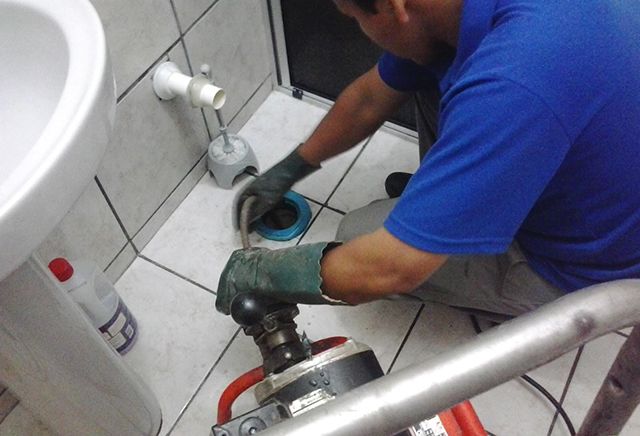 لوله بازکنی در حصارک