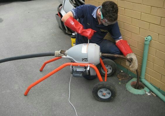 لوله بازکنی در شهریار